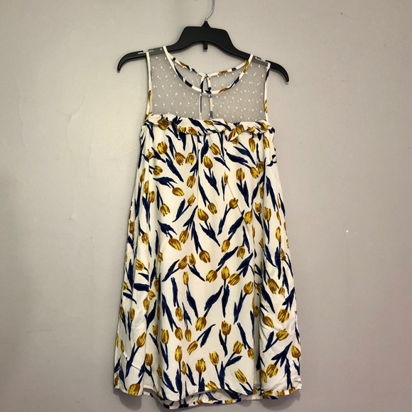 entro Dresses & Skirts - Entro Swing Floral Dress Size S